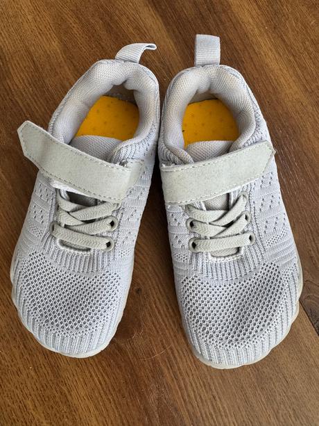 Barefoot tenisky, 28