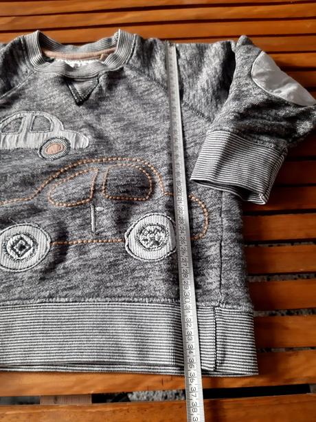 Mikinka s nasitymi autickami, next,92