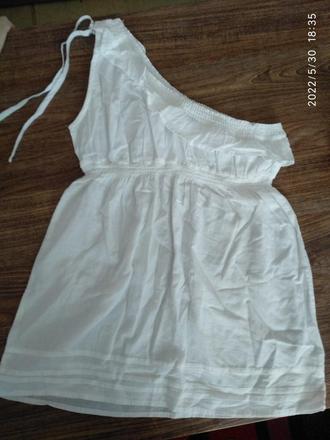 Romanticky top, gate,m