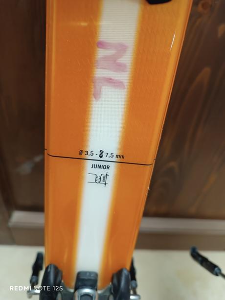 Lyže 130cm a lyžiarky 24.5cm, rossignol,130-139 cm