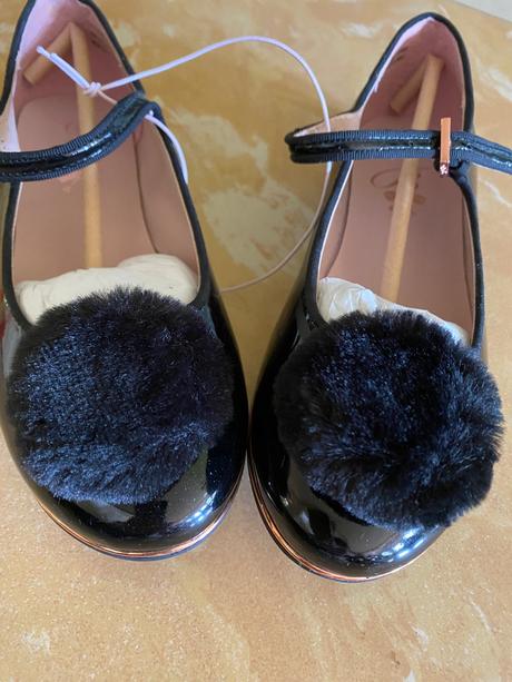 Lakovky s bambuľkami, ted baker,36