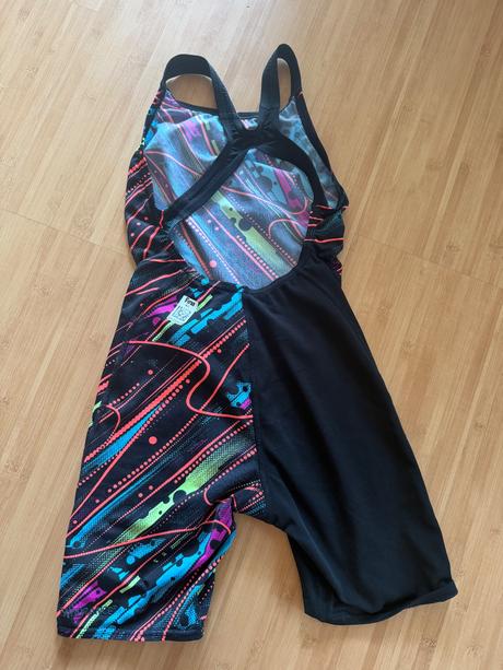 Dievčenské pretekárske plavky, speedo,140