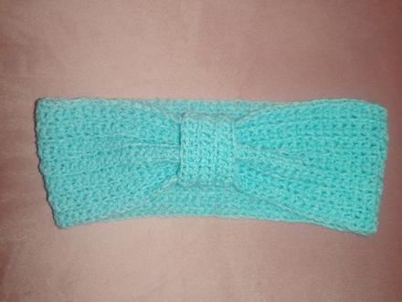 Dámska pletená čelenka,