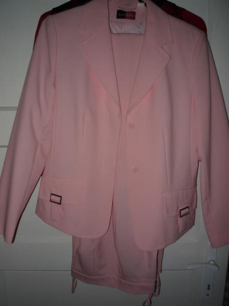 Marhuľový kostým č. 40, 40