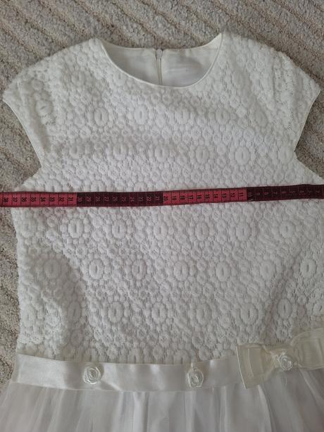 Šaty na prijímanie 146, 146