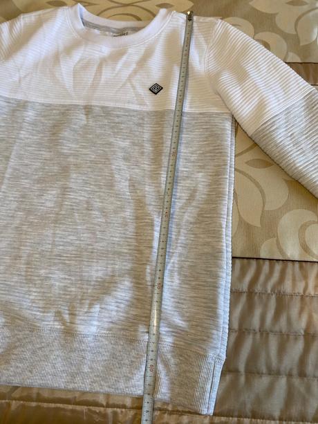 Mikina vrátane poštovného, 158