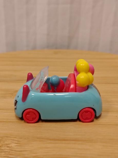 Modré autíčko bumper balloons, mcdonald's 2019, 