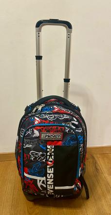 Školská taška s odjímatelnými kolieskami seven,