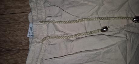 Bledučké kraťasy, 48