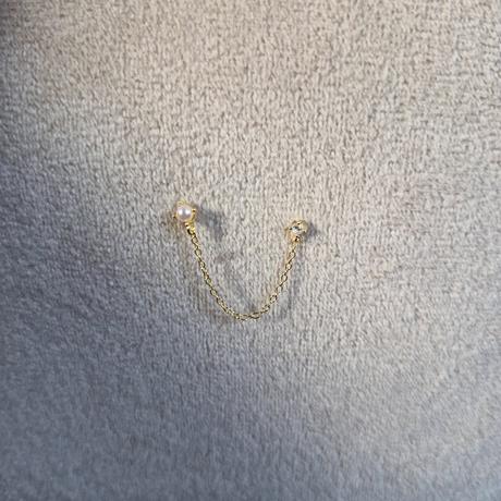 Dvojitá náušnica s retiazkou, 