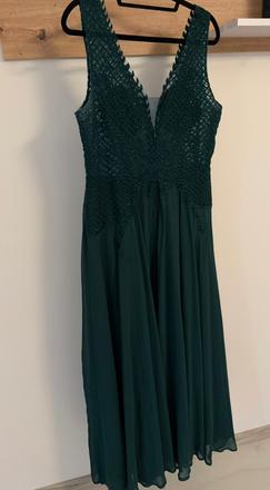 Spoločenské šaty, 46