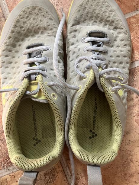 Vivobarefoot stealth 38l, vivobarefoot,38