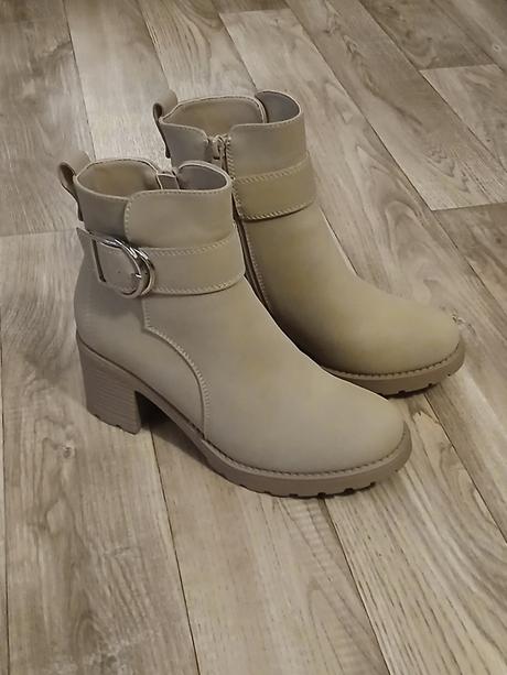 Členkové čižmy,veľ.36, clara barson,36