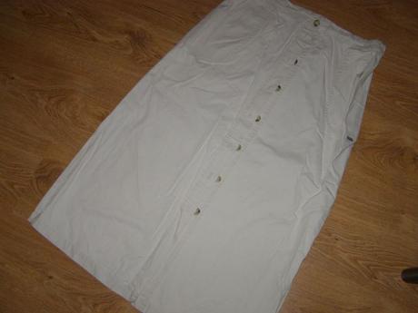 Kostým v slonovej kosti, l