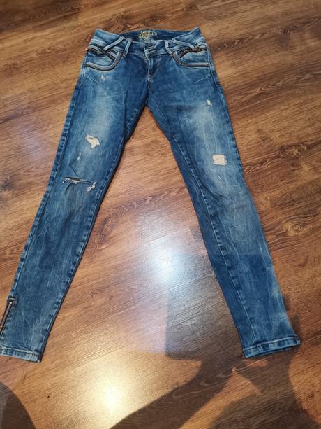 Rifle, cena za kus, m