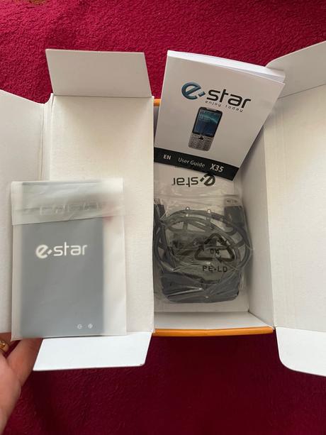 Predám mobil estar x35 silver,