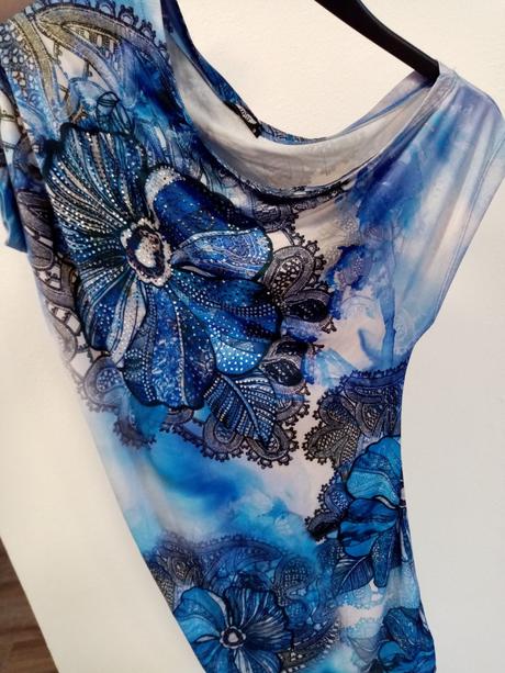 Elastické krasne saty, s