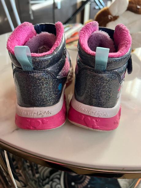 Blikajúce topánky, skechers,34