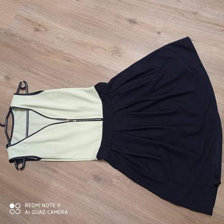 Výpredaj vecí zmena veľkosti, m