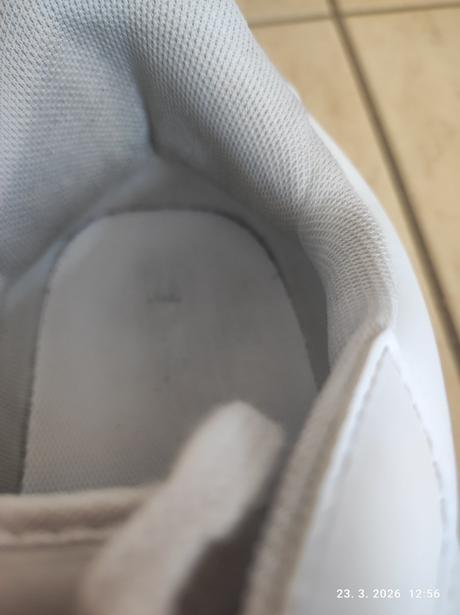 Ako nové, champion,44