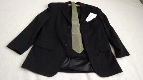Čierny pánsky oblek, 54