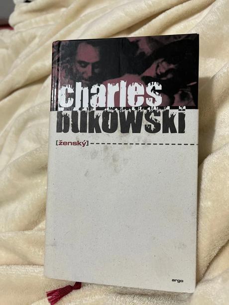 Ženský - charles bukowski, 