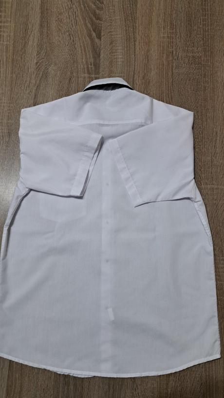 Biela košeľa s krátkym rukávom, 158