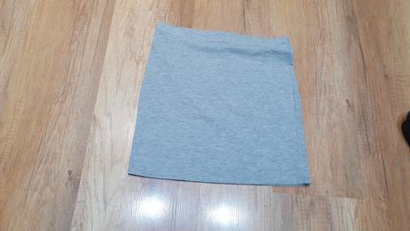 Dievčenská elastická sukna, 152