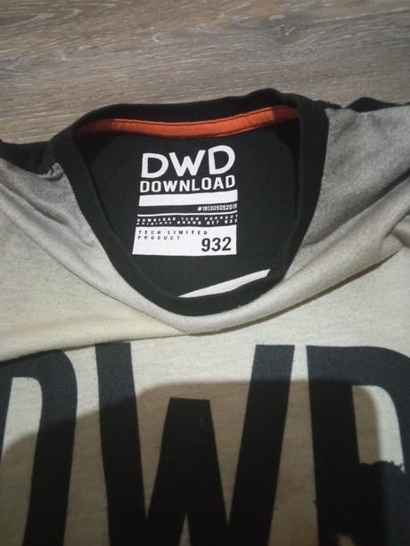 Čierne tričko, c&a,146