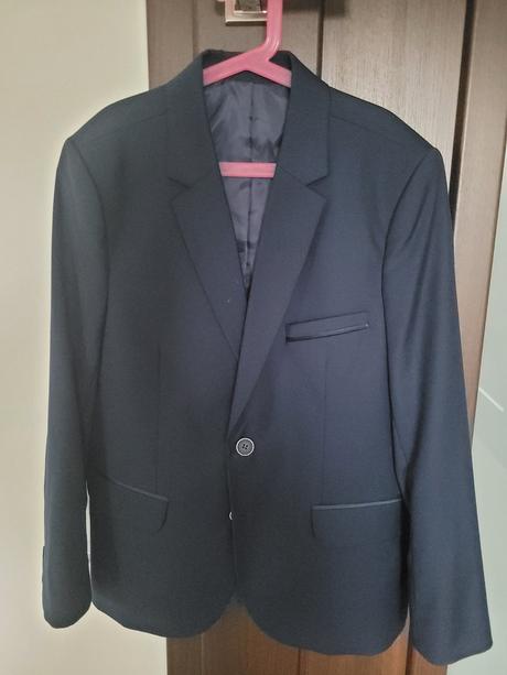 Oblek veľ.152 xl, 152