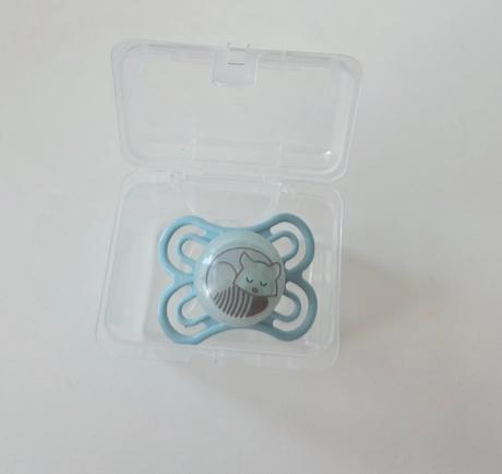 Mma dudlík 0+ svieti v tme, 