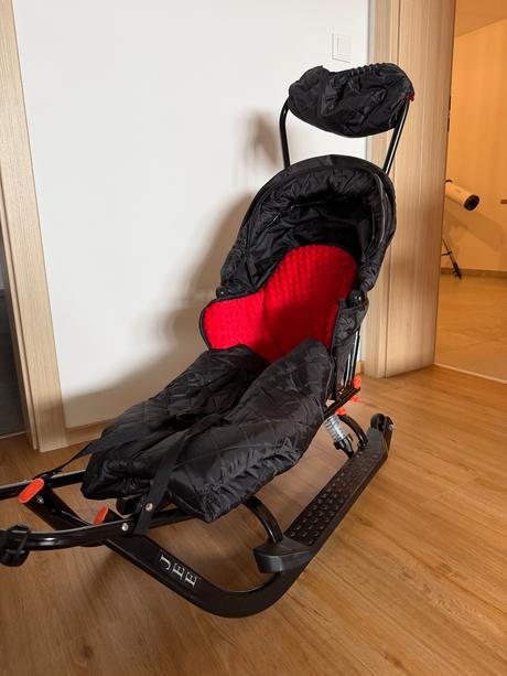 Odpružené sánky jee, 