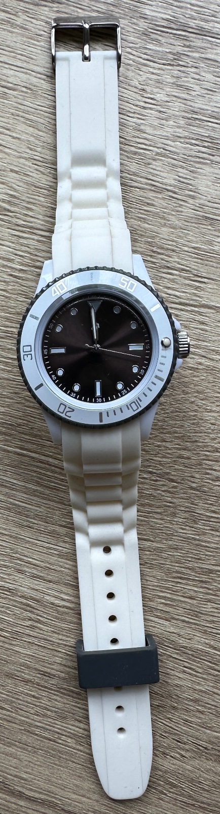 Športové unisex nemecké hodinky za 20eur, 