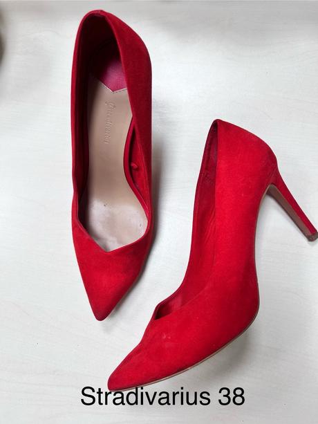 Červené lodičky, stradivarius,38