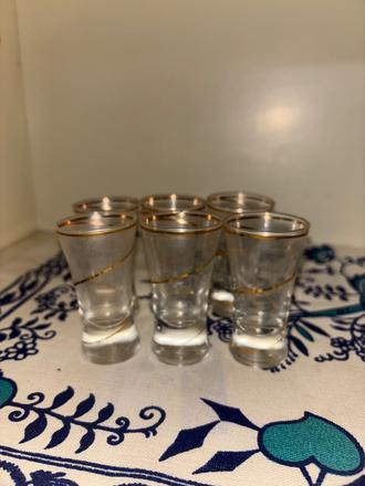 Elegantné retro štamperlíky so zlatým okrajom 6ks,