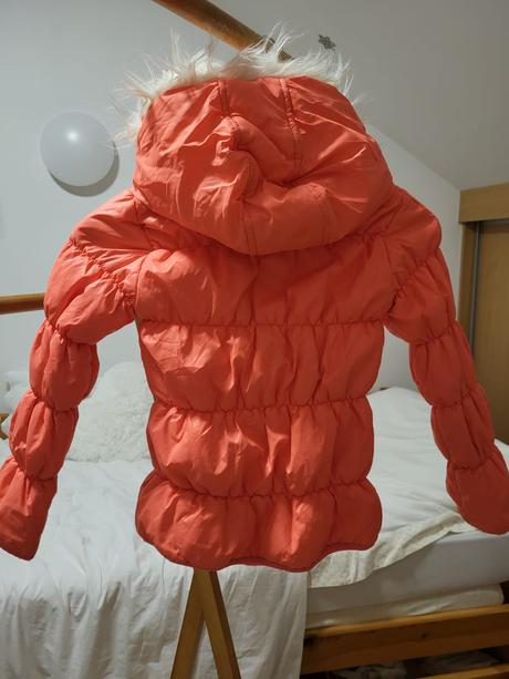 Dievcenska bunda lewro, lewro,128