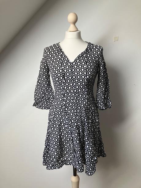 Dámske retro čiernobiele vzorované šaty, h&m,s