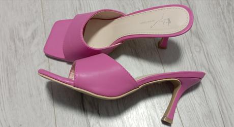 Fuchsiové šľapky, 40