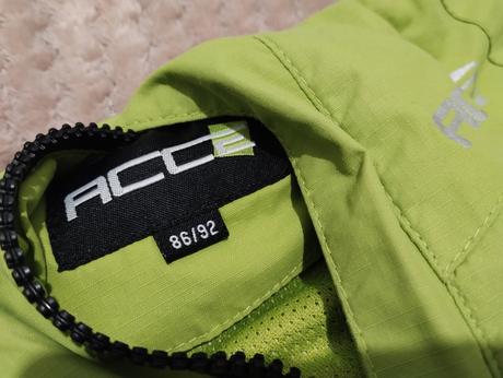 Prechodná tenšia bunda, 86