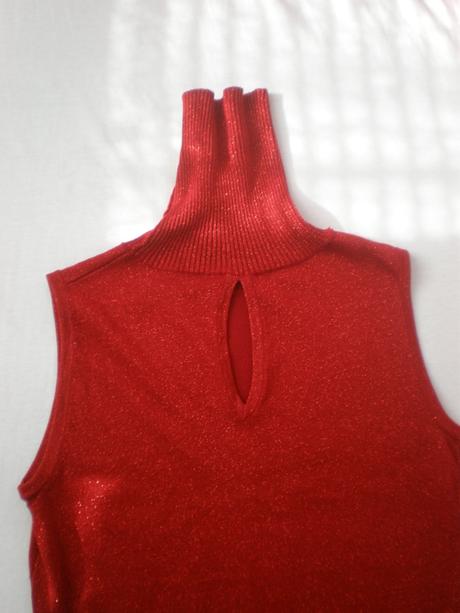 Trblietavé červené tielko so stojačikom, xs