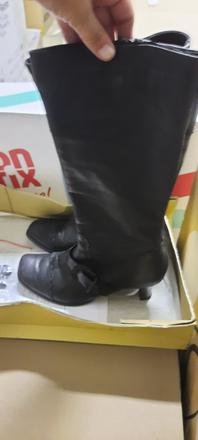 Kožené čižmy, 39