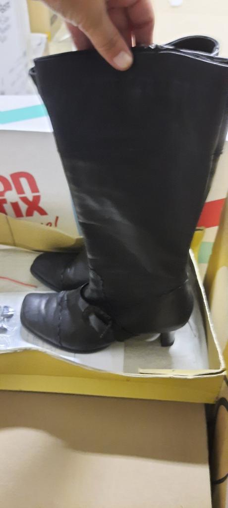 Kožené čižmy, 39