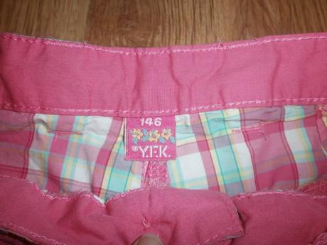 Šortky, kik,146