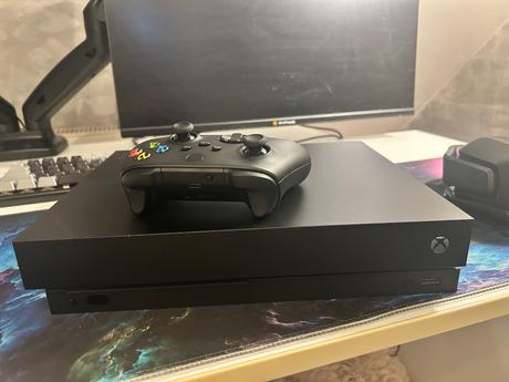 Xbox one x,