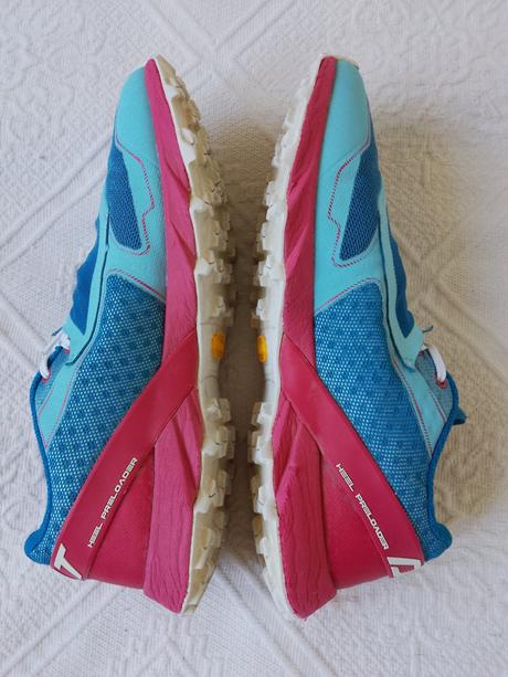 Vel. 39 damske bezecke - trailove vibram tenisky, 39