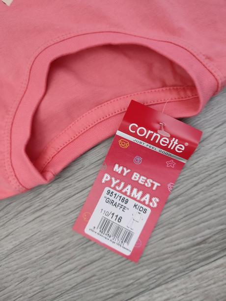 Pyžamá, cornette,92 / 116