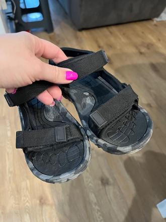 Sandálky, sprandi,31