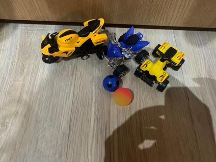 Štvorkolky motorka,