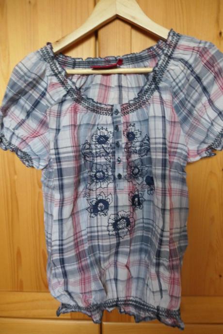 Krasna, vysivana, kvalitna damska bluzka m/l, m