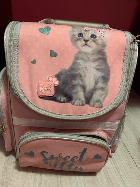 Predam skolsku tasku, 